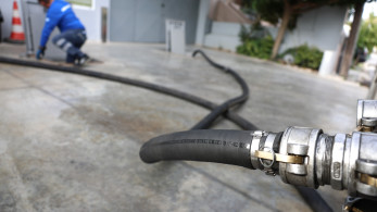 Έως και 3% υποχωρούν οι τιμές πετρελαίου μετά τις δηλώσεις Τραμπ για το Ιράν