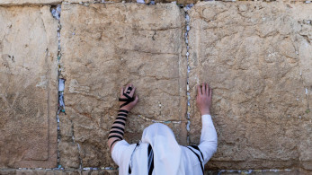 Συμβολική επίσκεψη Αμερικανών απεσταλμένων στο Τείχος των Δακρύων μετά την εκεχειρία στη Γάζα (video)