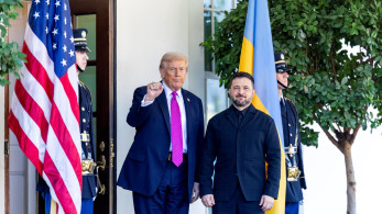 Τραμπ μετά τη συνάντηση με Ζελένσκι: Τώρα είναι η στιγμή της ειρήνης - Ας γράψει η ιστορία ποιος νίκησε (photos)