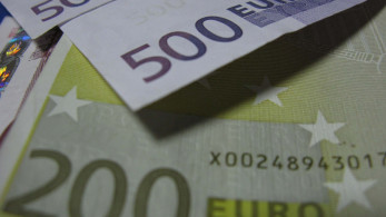 Μειώσεις φόρων και επενδύσεις απέναντι στην καταστροφολογία