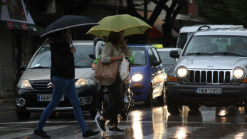 Ο καιρός αγριεύει ξανά - Ισχυρές βροχές, κεραυνοί και πτώση θερμοκρασίας έως τις 10/11
