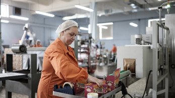 Ευρωζώνη: στάσιμη η μεταποιητική δραστηριότητα τον Οκτώβριο - Στην Ελλάδα η ισχυρότερη βελτίωση