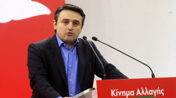 Ο Βουλαρίνος απαντά στις... ανησυχίες Σαουλίδη για την κηδεία Σαββόπουλου (video)