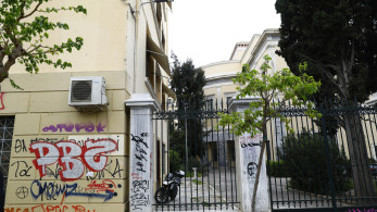 Οι φοιτητές θέλουν να είναι… αιώνιοι και να γράφουν ό,τι τους καπνίσει στους τοίχους