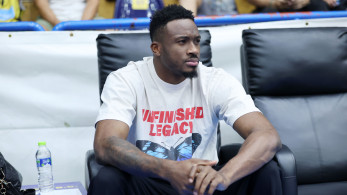 Ο Θανάσης «Elevator» Αντετοκούνμπο στην καμπάνια του υπουργείου Ανάπτυξης για τα ασανσέρ (video)