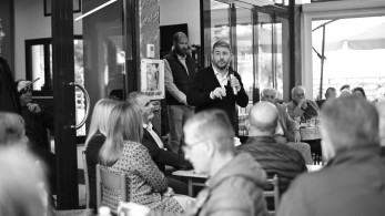 Τι θέλει ένας νέος αγρότης για να μείνει στον τόπο του: Ένα κατάστημα ΕΛΤΑ, λέει ο πρόεδρος Νίκος