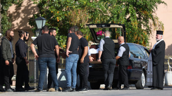 Με ανιχνευτή μετάλλων η κηδεία της 57χρονης που σκοτώθηκε στα Βορίζια - Πού στρέφονται οι έρευνες