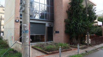 «Ομάδα Αλήθειας» για την επίθεση στα γραφεία τους: Δεν θα μας φιμώσουν τα γκαζάκια και οι απειλές