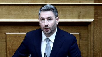 Η δημοσκοπική βελόνα του ΠΑΣΟΚ, το αιχμηρό σχόλιο Μητσοτάκη και ο... «ανήμπορος» Ανδρουλάκης