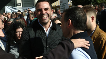 ΠΑΣΟΚ: κολλημένη η βελόνα, αυξημένοι οι δελφίνοι