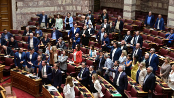 ΠΑΣΟΚ και ΣΥΡΙΖΑ γράφουν λευκές σελίδες και στα ενεργειακά