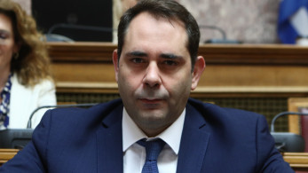 Πετραλιάς: Η φορολογική μεταρρύθμιση μειώνει τη φτώχεια και ενισχύει τη μεσαία τάξη