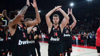 Ολυμπιακός-Χάποελ Τελ Αβίβ: Επέστρεψαν στις νίκες οι ερυθρόλευκοι μετά από ένα φινάλε-θρίλερ (62-58)