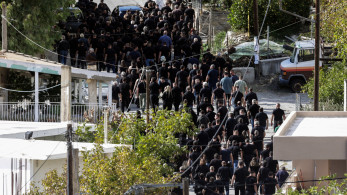 Κηδεύτηκε ο 39χρονος στα Βορίζια - «Αστακός» το χωριό ενώ συνεχίζονται οι έρευνες για τους εμπλεκόμενους