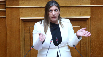 Βουλαρίνος: «ξενέρωμα» από τη Ζωή για τον «χρονοκόφτη» στη Βουλή (video)