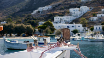 Οι ψαράδες της Αμοργού μάς έβαλαν τα «γυαλιά»