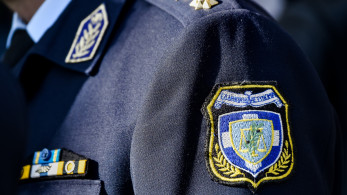 Νέες αυξήσεις και αναδρομικά για 150.000 ένστολους μέσα στις γιορτές