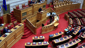 Τέλος η ανοχή στη Βουλή - «Πέρασε» από την Ολομέλεια ο «χρονοκόφτης» Τέλος η ανοχή στη Βουλή - «Πέρασε» από την Ολομέλεια ο «χρονοκόφτης»