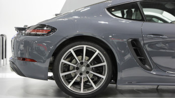 Eλληνική αγορά αυτοκινήτου: Ο στόχος της μείωσης εκπομπών και η τεχνολογική ουδετερότητα