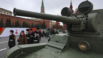 Πώς η Ρωσία αναγκάζει μετανάστες να πολεμήσουν στην Ουκρανία