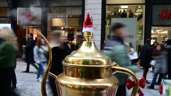 Εορταστικό ωράριο Χριστουγέννων 2025 - Η πρώτη Κυριακή με ανοιχτά τα καταστήματα