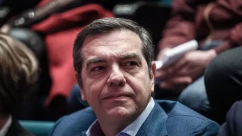 Νέα αποσπάσματα της «Ιθάκης»: Χωρίς αιδώ, ο Τσίπρας υπερασπίζεται το τρίτο μνημόνιο