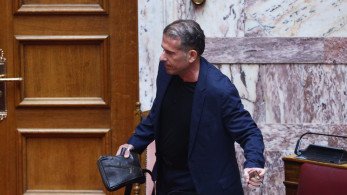 Ηρωική έξοδος… από το παράθυρο