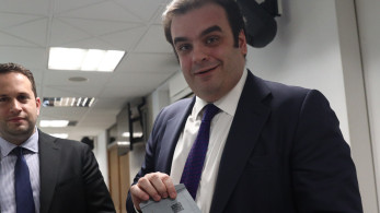 Handelsblatt: Πώς η Ελλάδα ανακάμπτει με τις μεταρρυθμίσεις του Πιερρακάκη