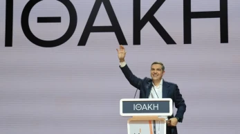 Παρασκήνιο: οι συγγραφείς της «Ιθάκης», ο Τζουμάκας, ο παίκτης ριάλιτι και οι ρεζερβέ θέσεις