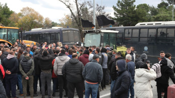 Θεσσαλονίκη: αγρότες επιχειρούν να στήσουν μπλόκο στο δρόμο προς το αεροδρόμιο «Μακεδονία»