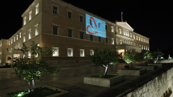 Η Βουλή «φωτίζει» το μήνυμα: Καμία ανοχή στην παιδική κακοποίηση