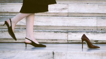 Σαν σήμερα 30 Νοεμβρίου: ο Πάγκαλος, η «μεζούρα» και οι φούστες που… έπρεπε να κατέβουν