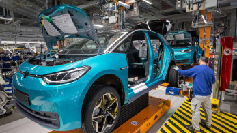 Αυτοκινητοβιομηχανία και απασχόληση: Τί προστάτεψε η ευρωπαϊκή αναθεώρηση και γιατί είναι κομβικό