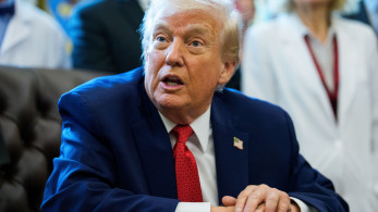 Ντόναλντ Τραμπ: Αναβάλλει τους υψηλούς δασμούς σε εισαγόμενα έπιπλα - Απρόσμενη ανατροπή για την αγορά