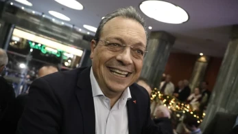 Φάμελλος: δεν θα ακολουθήσει τον Τσίπρα για τον ίδιο αλλά για τη «φουκαριάρα τη μάνα του»