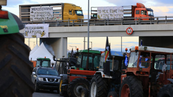 Παραμένουν στα μπλόκα οι αγρότες - Το Σάββατο η πανελλαδική διάσκεψη στη Νίκαια