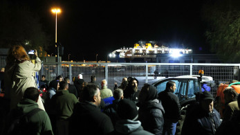 Μυτιλήνη: το πλοίο «Διαγόρας» απέπλευσε άδειο - Οι αγρότες απέκλεισαν τις εισόδους (video)