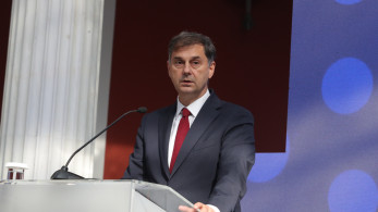 Χάρης Θεοχάρης στο «Μανιφέστο»: Η Ελλάδα μπορεί πλέον να φιλοξενήσει επενδύσεις μακράς πνοής