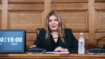 «Καρφιά» Συρεγγέλα για Κωνσταντοπούλου: Σόου και ειρωνείες αντί για θεσμική συνέπεια