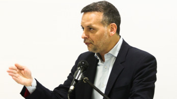 Όχι, σύντροφε Δούκα: δεν ήσουν δήμαρχος κατά τη… διάρκεια της τραγωδίας στα Τέμπη