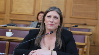 Η «λάσπη» της Ζωής Κωνσταντοπούλου δεν αγγίζει την οικογένεια του Άκη Σκέρτσου