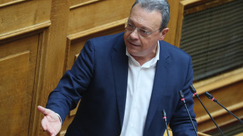 Ο Φάμελλος ανακάλυψε τον… εαυτό του: καταγγελίες χωρίς μνήμη, ευθύνες χωρίς καθρέφτη