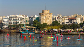 Θεσσαλονίκη: γιορτινή η κίνηση στην πόλη