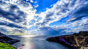 Αλλάζει ο καιρός: άνοδος της θερμοκρασίας με παροδικές νεφώσεις και λίγες τοπικές βροχές