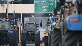 Αγρότες: 24ωρο μπλόκο στα Τέμπη τη Δευτέρα για τα φορτηγά - Συνεχίζουν το άνοιγμα των διοδίων