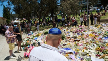 Μακελειό στο Σίδνεϊ: ο 24χρονος δράστης Ναβίντ Άκραμ βρίσκεται αντιμέτωπος με 59 κατηγορίες