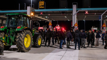 Σχηματίζεται δικογραφία κατά αγροτών οι οποίοι σήκωσαν τις μπάρες στα διόδια Δροσοχωρίου