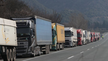 Αγανάκτηση μεταφορέων λόγω μπλόκων: πολύωρες καθυστερήσεις, τροχαία δυστυχήματα σε παρακαμπτηρίους