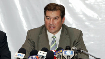 Νίκος Καραχάλιος: «Να μην ειρωνεύεται η κα Καρυστιανού γιατί ξέρουμε τον μεταφραστή της» (video)