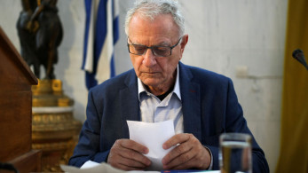 Σαν σήμερα: ο Κώστας Χαρδαβέλλας και η ζωή που δεν χώρεσε μόνο στην τηλεόραση